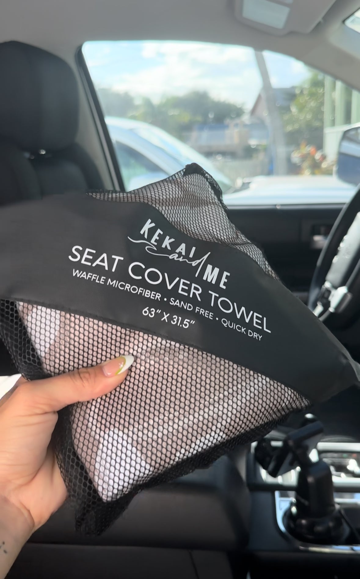 REVERSIBLE SEAT COVER TOWEL — TIARE SHELLS