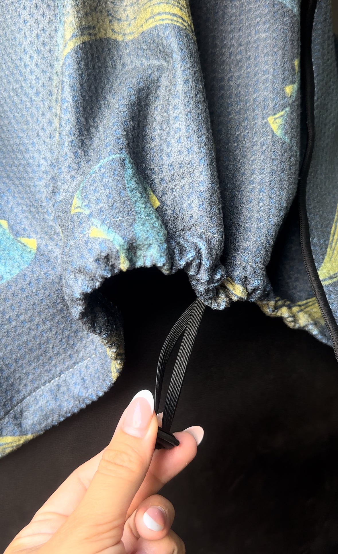 REVERSIBLE CAR SEAT COVER TOWEL — AHI FIN