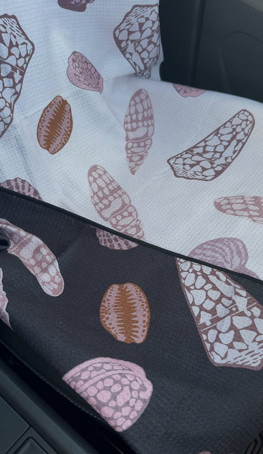 REVERSIBLE SEAT COVER TOWEL — SEASHELLS