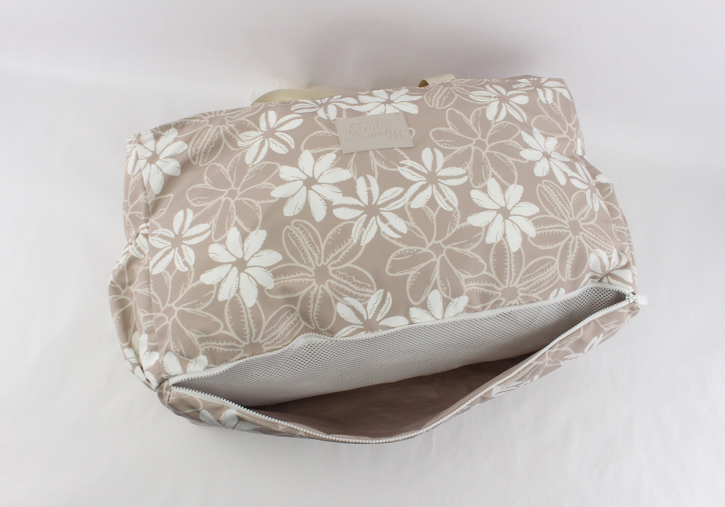 TIARE SHELLS SAND FREE TOTE BAG W/ POUCH