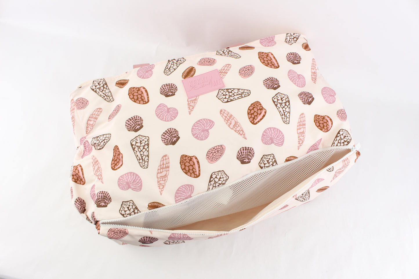 SEASHELLS SAND FREE TOTE BAG W/ POUCH