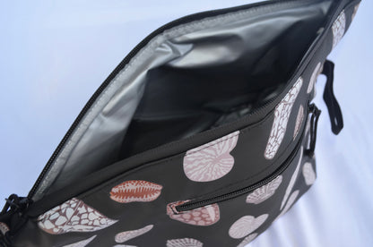 SEASHELLS TRAVEL COOLER BAG