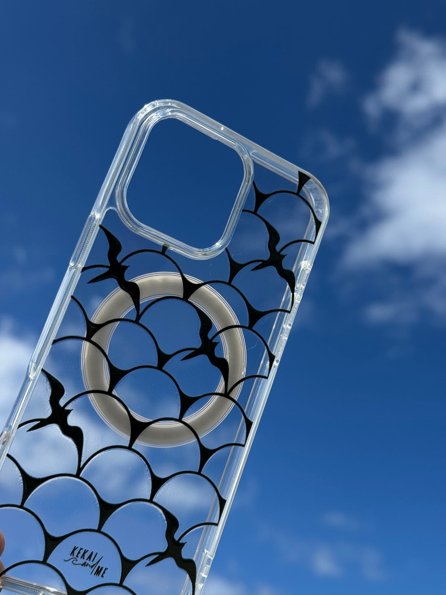 ‘IWA SCALES CLEAR IPHONE CASE