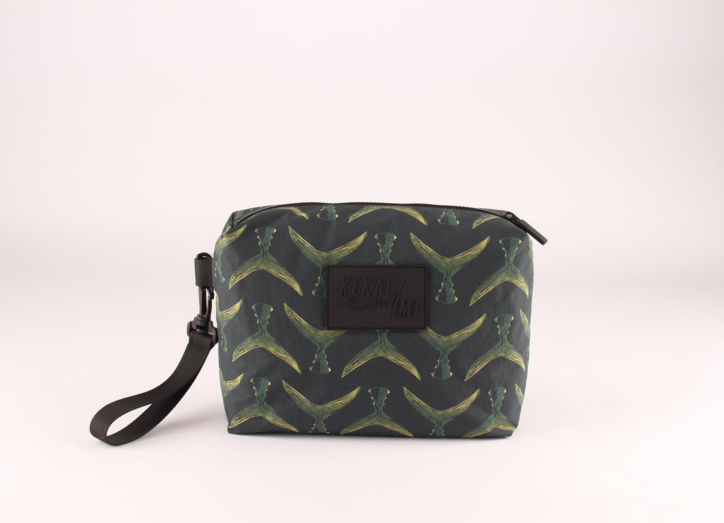 AHI FIN DIAPER CLUTCH