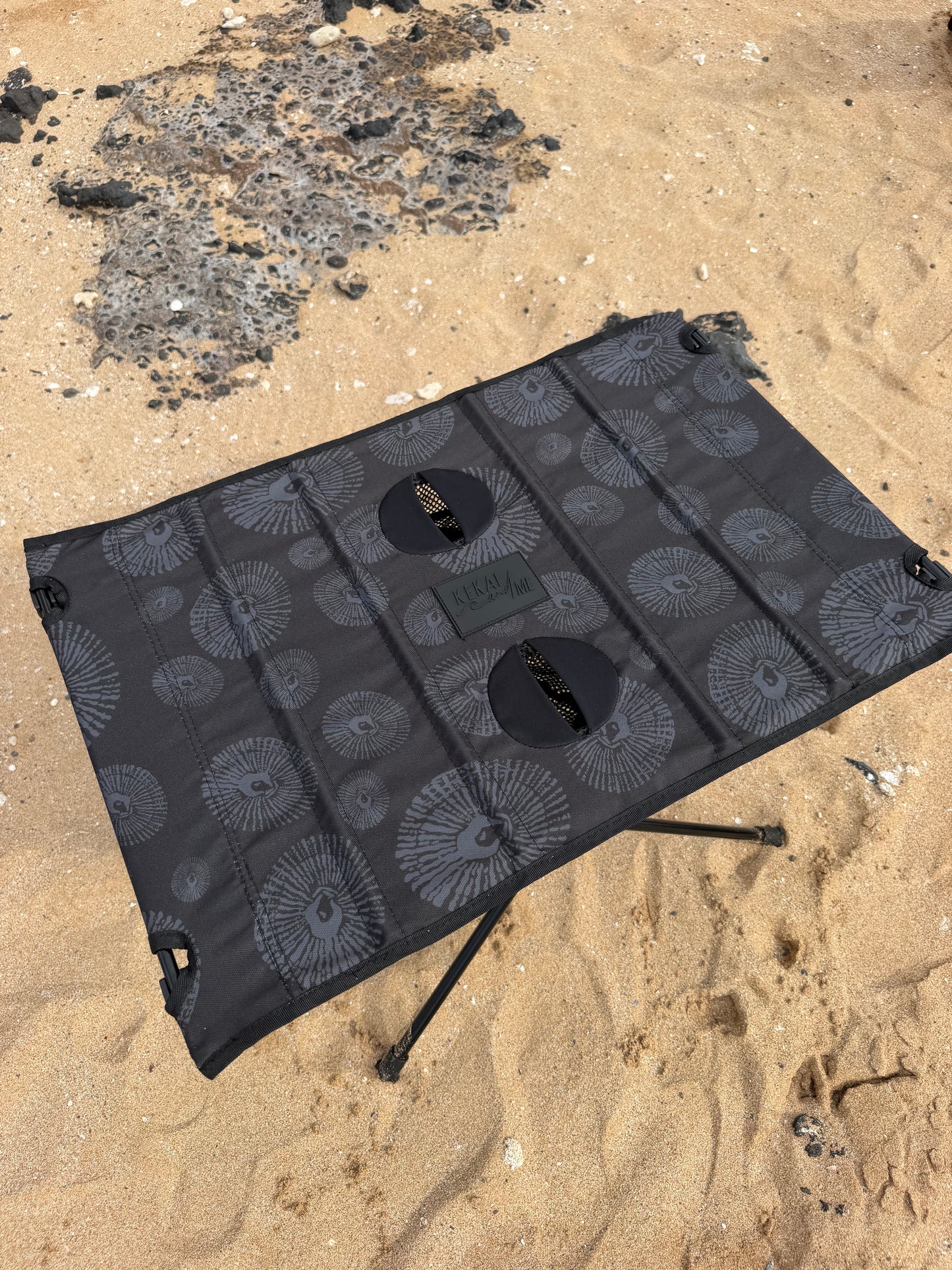 ‘OPIHI TRAVEL TABLE
