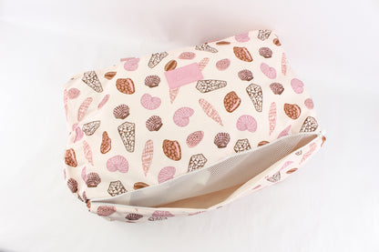 SEASHELLS SAND FREE TOTE BAG W/ POUCH