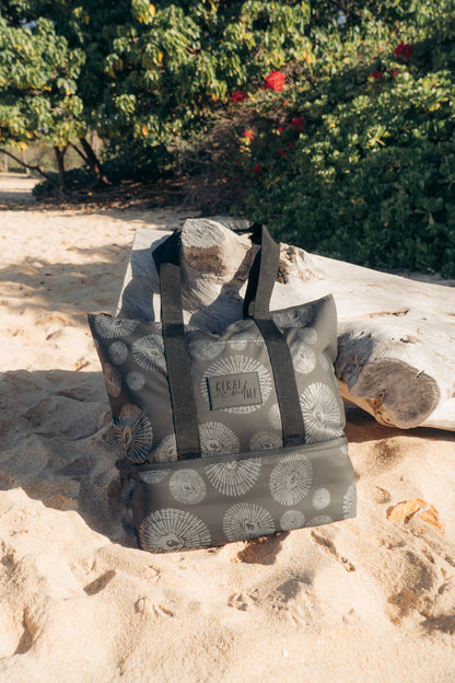 ‘OPIHI HOLO HOLO COOLER TOTE BAG