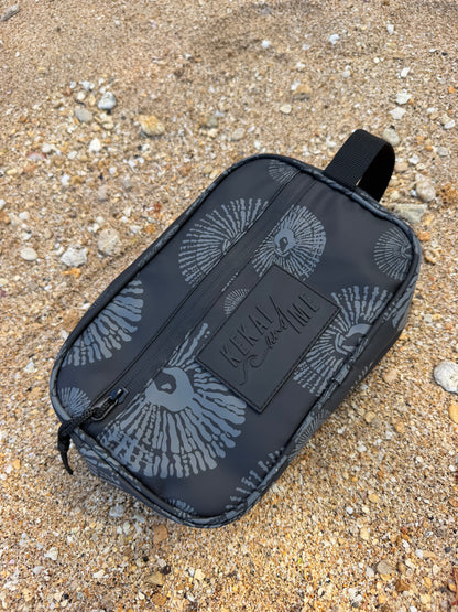 ‘OPIHI SAND FREE POUCH