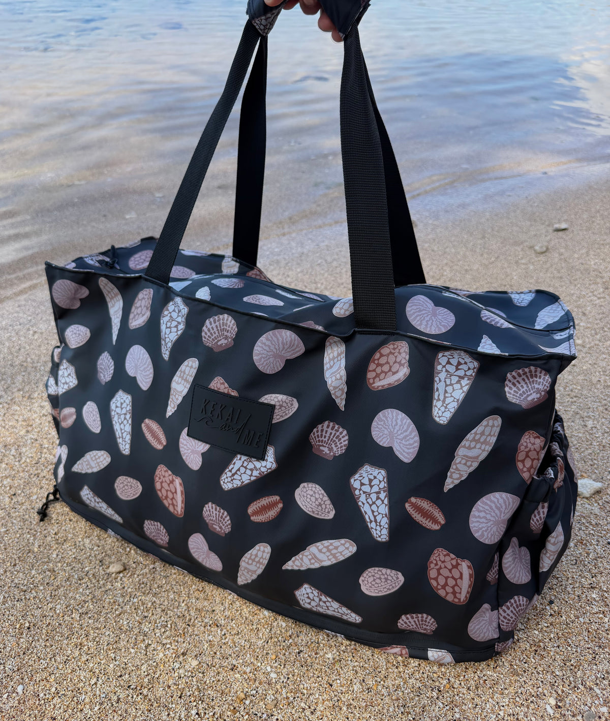 SEASHELLS SAND FREE TOTE BAG