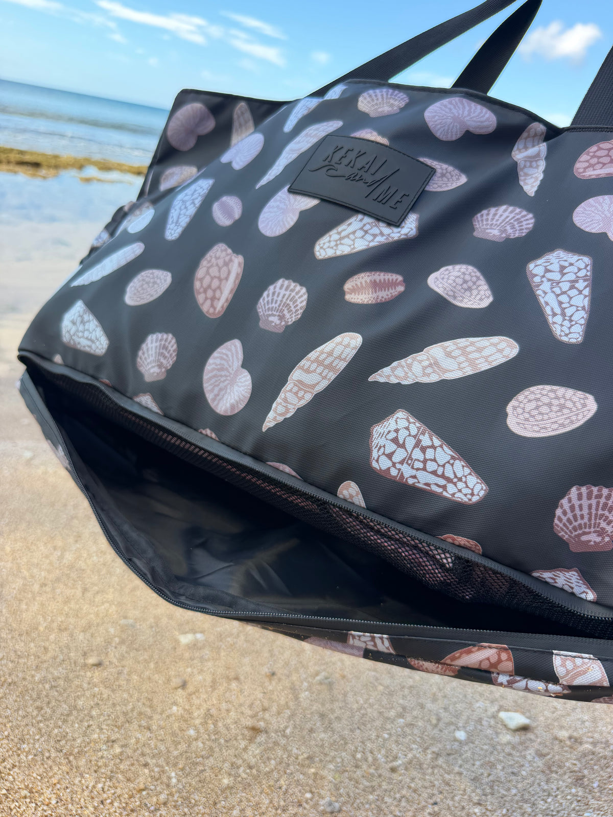 SEASHELLS SAND FREE TOTE BAG